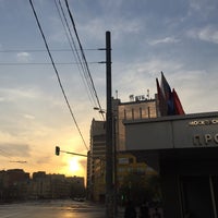 Photo taken at Площадь Крестьянская Застава by Annaneverstop on 5/3/2018