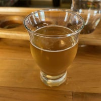 Photo taken at Eastlake Craft Brewery by Fette on 7/29/2022