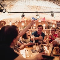 รูปภาพถ่ายที่ Good Old-Fashioned Lover Boys Bar โดย Петербург.ру เมื่อ 8/15/2014