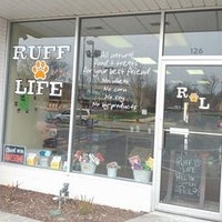 รูปภาพถ่ายที่ Ruff Life โดย Ruff Life เมื่อ 6/23/2014