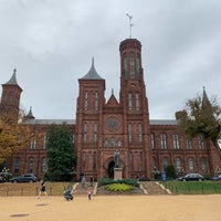 Photo taken at Smithsonian Institution Building (The Castle) by のがしょ on 11/6/2022