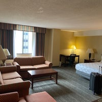 Photo taken at Holiday Inn Arlington At Ballston by Linda S. on 1/11/2021