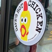 Photo prise au Dave&amp;#39;s Hot Chicken par Santiago B. le9/13/2021