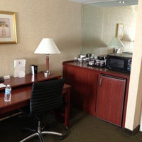 Photo taken at DoubleTree Suites by Hilton Hotel Cincinnati - Blue Ash by Santiago B. on 7/16/2013