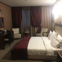 Photo taken at Best Western Plus Bristol Hotel by mahoni510 on 5/26/2019