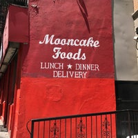 7/12/2017 tarihinde Pontus A.ziyaretçi tarafından Mooncake Foods'de çekilen fotoğraf