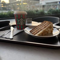 Photo taken at Starbucks by REBELLİOUS on 1/18/2023