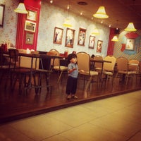 Review Giggle Box Café & Resto