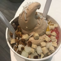 Photo taken at Pinkberry by Chrissy C. on 5/27/2018