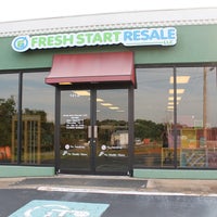 Foto tirada no(a) Fresh Start Resale, LLC por Fresh Start Resale, LLC em 6/25/2014
