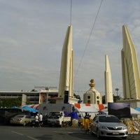 Photo taken at Ratchadamnoen Rally Site by NOI S. on 11/17/2013