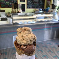 Foto tirada no(a) Sweet Ashley&amp;#39;s Ice Cream por aan em 7/2/2017