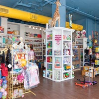 รูปภาพถ่ายที่ Pipsqueak Children&amp;#39;s Shoppe โดย Pipsqueak Children&amp;#39;s Shoppe เมื่อ 6/25/2014