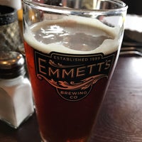 Снимок сделан в Emmett&amp;#39;s Tavern &amp;amp; Brewing Co. пользователем Randy G. 7/10/2018