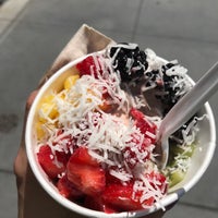 Photo taken at Pinkberry by Lauren S. on 7/18/2017