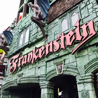 Foto scattata a The House of Frankenstein da Darlene T. il 1/15/2017