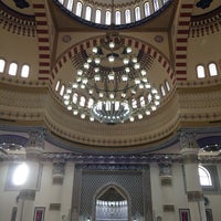 Photo taken at Al Farooq Omar Bin Al Khattab Mosque مسجد الفاروق عمر بن الخطاب by ひろき on 11/23/2017