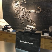 Onitsuka Tiger 三宮 中央区 神戸市 兵庫県