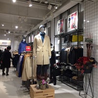 Sense Of Place By Urban Research 心斎橋店 Clothing Store In Osaka Sense Of Place By Urban Research 心斎橋店 Clothing Store In Osaka