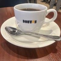 Photo taken at Doutor Coffee Shop by Daisuke S. on 4/22/2023
