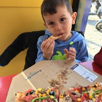 Photo taken at Domino&amp;#39;s Pizza by Gülşah Aslı D. on 10/14/2016
