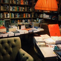 Foto tirada no(a) Книжный магазин «Мы» por Olga K. em 2/28/2015