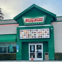 Photo taken at Krispy Kreme Doughnuts by Michael Anthony on 7/1/2020
