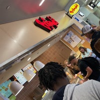 Photo taken at Bojangles&amp;#39; Famous Chicken &amp;#39;n Biscuits by Naish M. on 9/18/2022