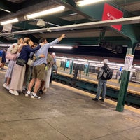 Photo taken at MTA Subway - Mets/Willets Point (7) by Naish M. on 9/10/2022
