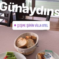 Das Foto wurde bei Şirin Villa Otel von Uğur Y. am 5/19/2018 aufgenommen