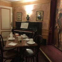 Foto scattata a Hôtel Saint-Jacques da Bert S. il 2/7/2017