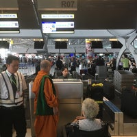 Photo taken at Check-In Row &amp;quot;R&amp;quot; by Bert S. on 7/15/2017
