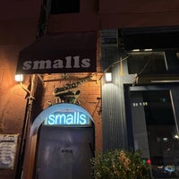 Photo taken at Smalls Jazz Club by esperar n. on 12/27/2023
