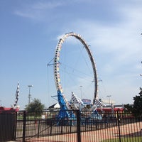 รูปภาพถ่ายที่ Zero Gravity Thrill Amusement Park โดย SEO เมื่อ 10/2/2012