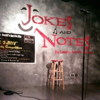 Photo taken at Jokes And Notes Comedy Club by Walter C. on 7/6/2014