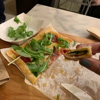 Foto diambil di Pizza Rollio oleh vveronik pada 11/23/2019
