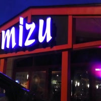 Foto scattata a Mizu Japanese Restaurant - Niles da Michael G. il 2/23/2013