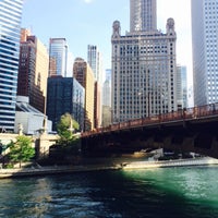 Photo taken at Chicago Riverwalk by Oğuzcan A. on 9/3/2015