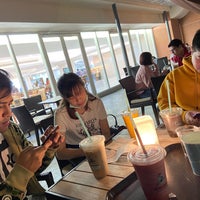 Photo taken at Caribou Coffee by Jastine I. on 2/1/2020