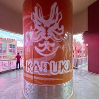Photo taken at Kabuki Japanese Restaurant by Eduardo R. on 5/29/2022