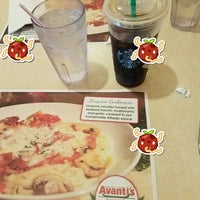 Photo taken at Avanti&amp;#39;s Italian Restaurant - Pekin by davemave on 6/16/2017