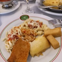 Photo taken at Restaurante Veneza by Marilha S. on 8/30/2021