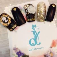 dollhouse nails