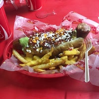 Foto scattata a Dogos Hot Dog de Sonora da Yast D. il 9/1/2017