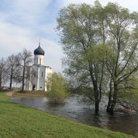 Photo taken at Церковь Покрова на Нерли by Kuna on 5/10/2013