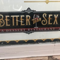 Снимок сделан в Better Than Sex- A Dessert Restaurant Plano пользователем N K. 6/27/2021