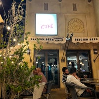 5/13/2022 tarihinde Mina R.ziyaretçi tarafından Belgian Beer Cafe'de çekilen fotoğraf