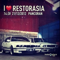 Снимок сделан в restorasia пользователем jalu w. 12/21/2012