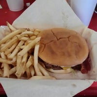 Papa Burgers - Burger Joint in El paso