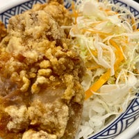 Photo taken at Yoshinoya by Aoi K. on 6/28/2023